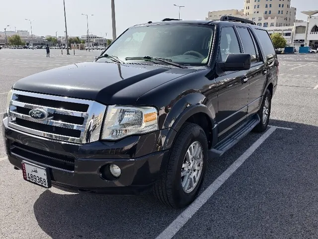 Photo of 2011 Ford Expedition XLT