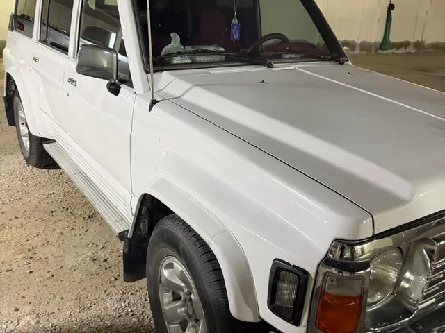 صورة 1996 نيسان باترول GL