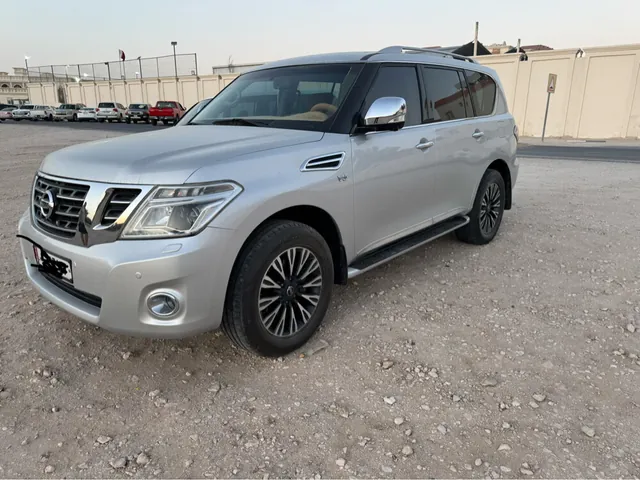 صورة 2014 نيسان باترول بلاتينيوم