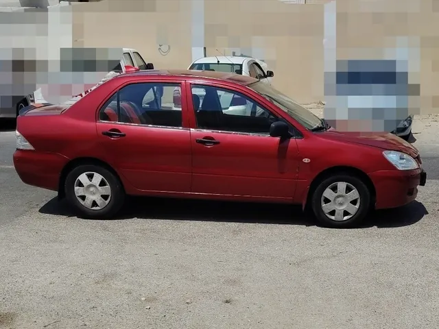صورة 2004 ميتسوبيشي لانسر GLS
