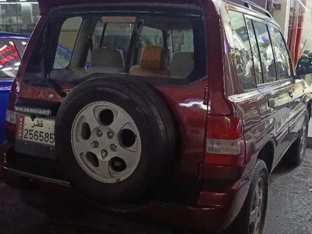 صورة 2003 ميتسوبيشي باجيرو