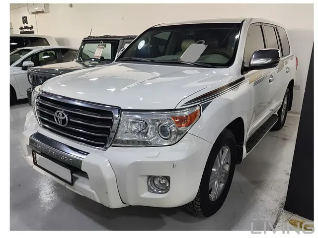 Photo of 2014 Toyota Land Cruiser GXR