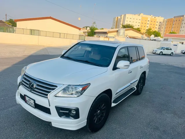 صورة 2009 لكزس LX 600