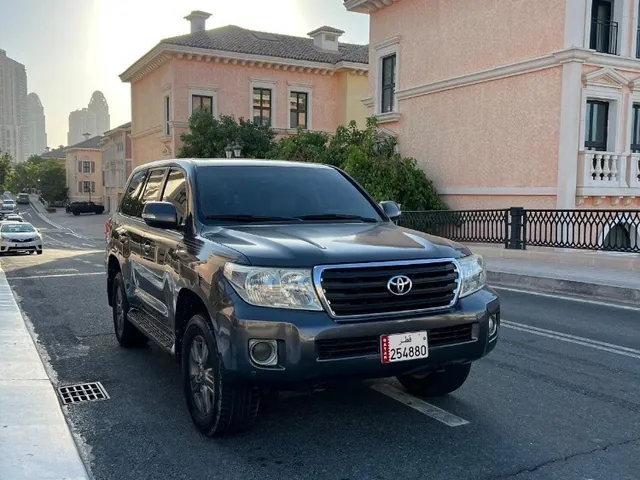 صورة 2014 تويوتا لاند كروزر GX