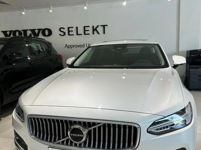 Photo of 2023 Volvo S90