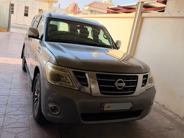 صورة 2014 نيسان باترول بلاتينيوم