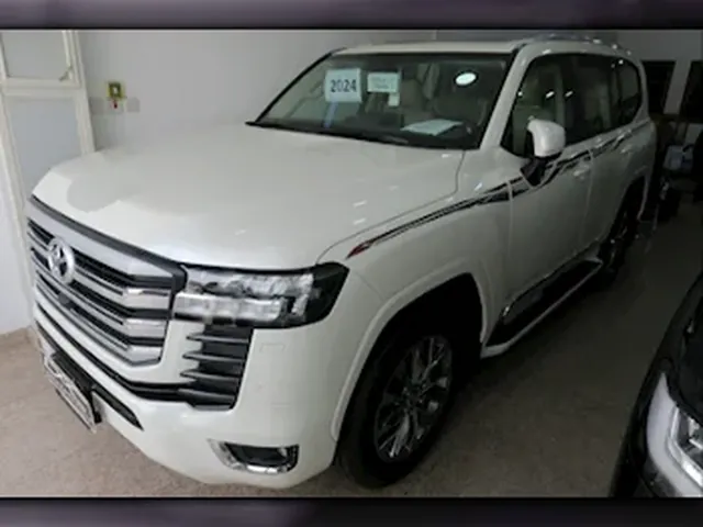 Photo of 2024 Toyota Land Cruiser GXR