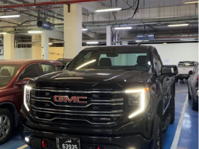 Photo of 2025 GMC Sierra 1500 AT4