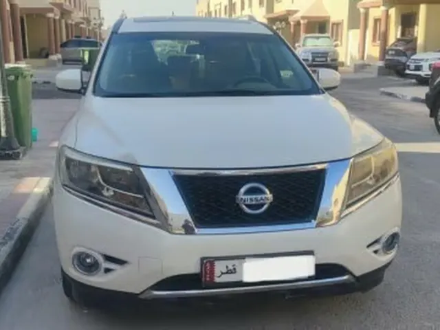 صورة 2015 نيسان باثفايندر SV