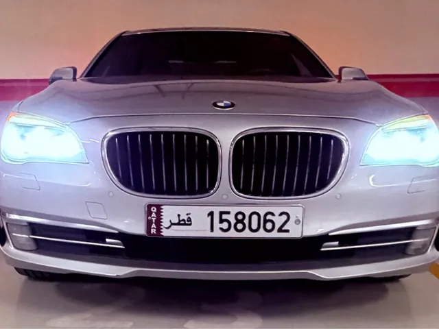 صورة 2015 بي إم دبليو الفئة السابعة 730Li