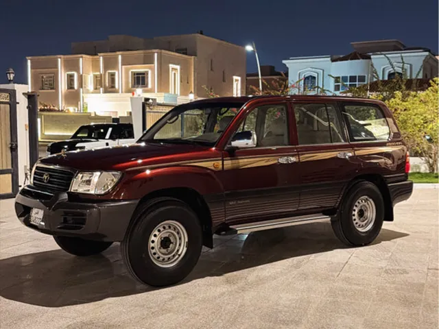 Photo of 2002 Toyota Land Cruiser GX