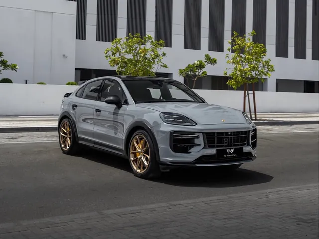 Photo of 2024 Porsche Cayenne Turbo GT