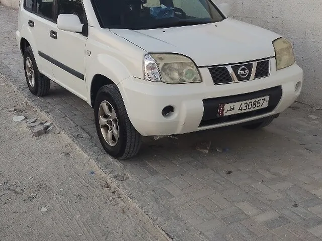صورة 2010 نيسان اكس-تريل SL