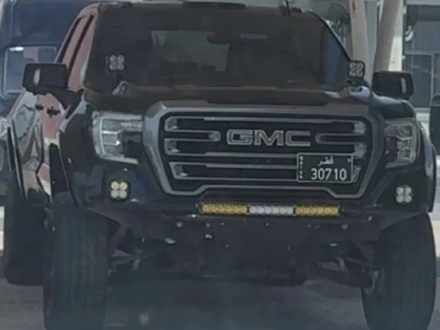 Photo of 2020 GMC Sierra 1500 AT4 CarbonPro
