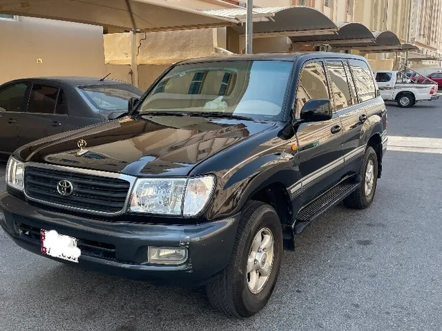 Photo of 1999 Toyota Land Cruiser VXR