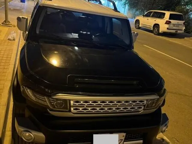 صورة 2017 تويوتا اف جي كروزر TRD