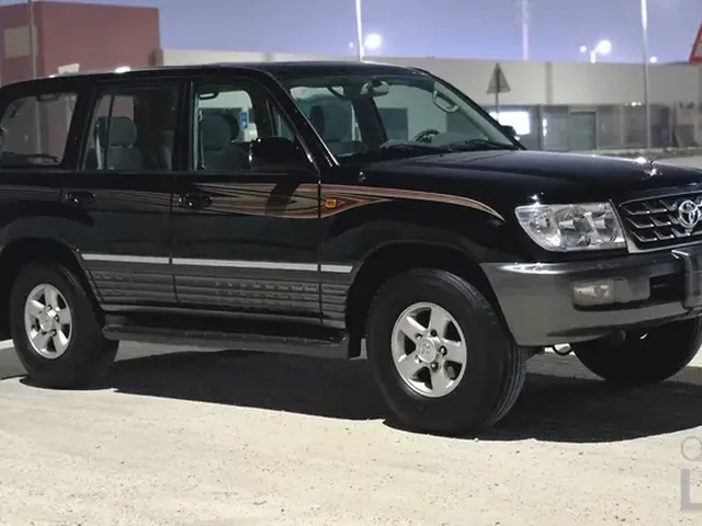 Photo of 2006 Toyota Land Cruiser GXR Limited