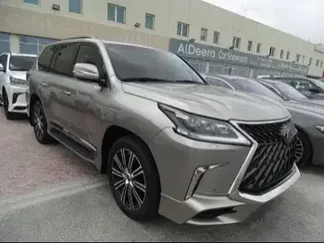 صورة 2018 لكزس LX 570