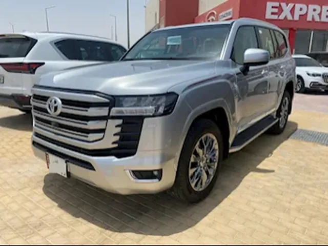 Photo of 2023 Toyota Land Cruiser GXR