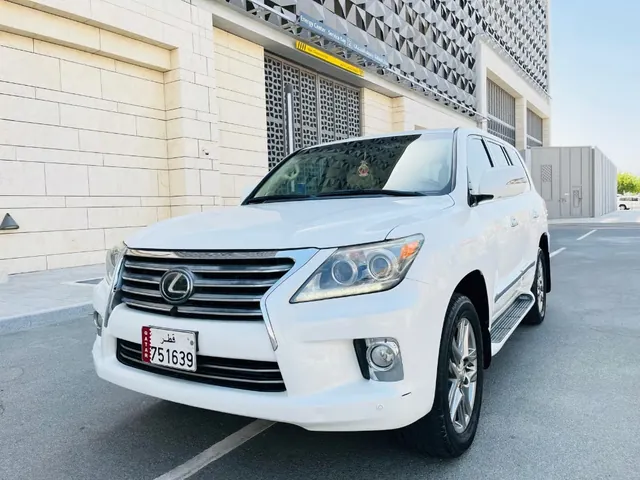 Photo of 2013 Lexus LX 570 S