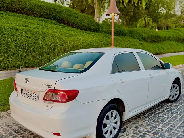 صورة 2011 تويوتا كورولا كروس