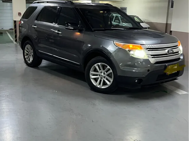 Photo of 2015 Ford Explorer XLT