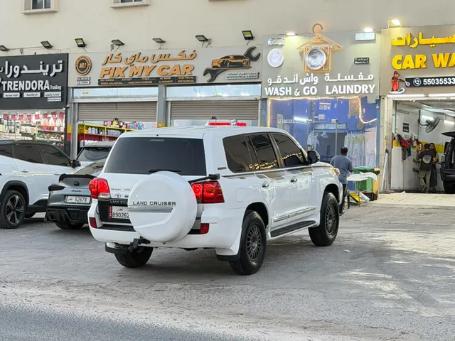 Photo of 2012 Toyota Land Cruiser GXR