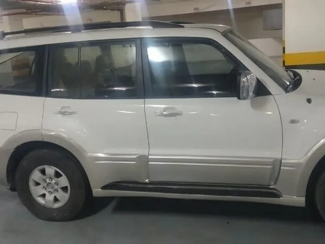 Photo of 2005 Mitsubishi Pajero 3
