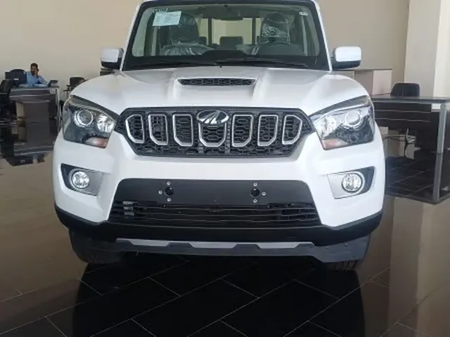 صورة 2025 ماهيندرا بيك أب