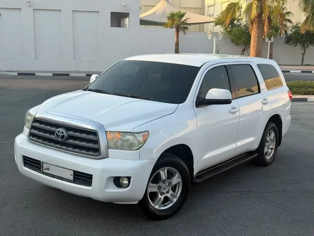Photo of 2015 Toyota Sequoia Platinum