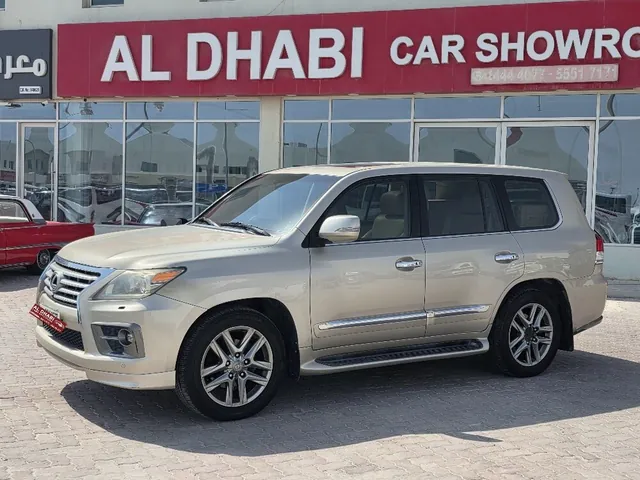 صورة 2012 لكزس LX 570 S