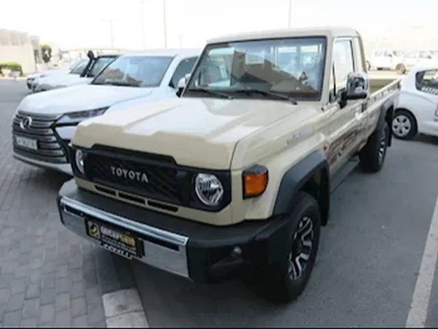 صورة 2025 تويوتا لاند كروزر LX
