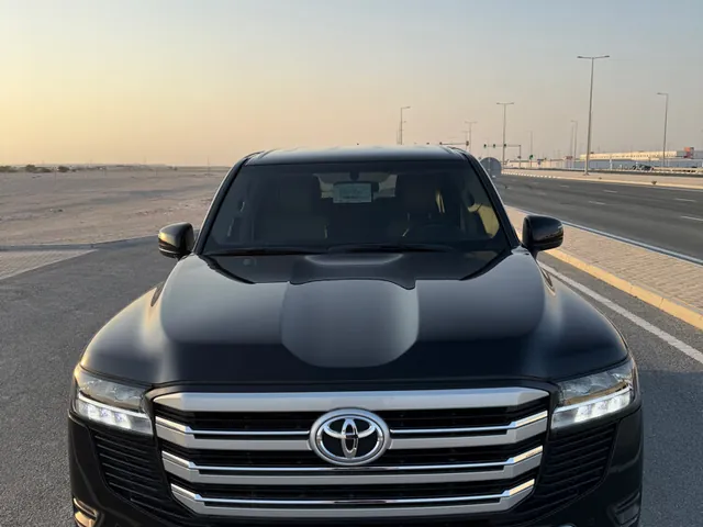 Photo of 2024 Toyota Land Cruiser GXR