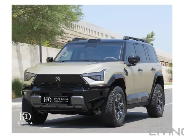 صورة 2025 إم-هيرو M817