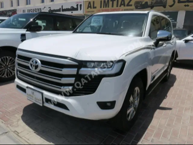 صورة 2025 تويوتا لاند كروزر VX