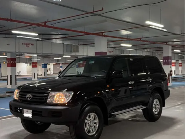 Photo of 2006 Toyota Land Cruiser G