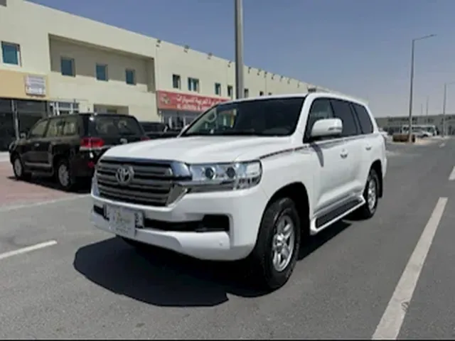 صورة 2019 تويوتا لاند كروزر GXR