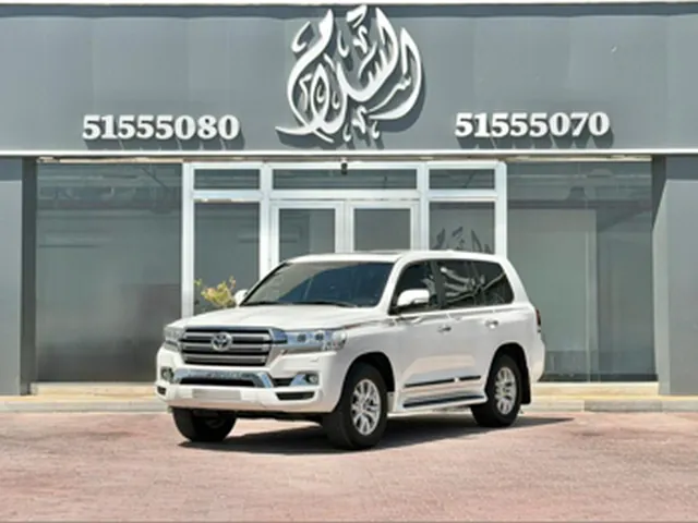 Photo of 2021 Toyota Land Cruiser GXR
