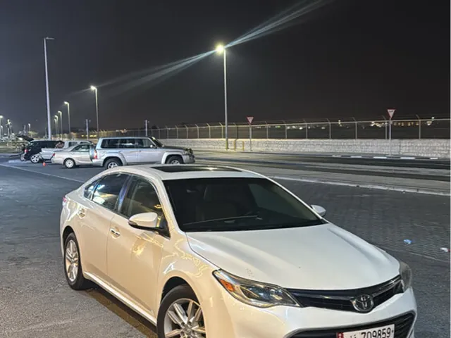 Photo of 2014 Toyota Avalon XLE