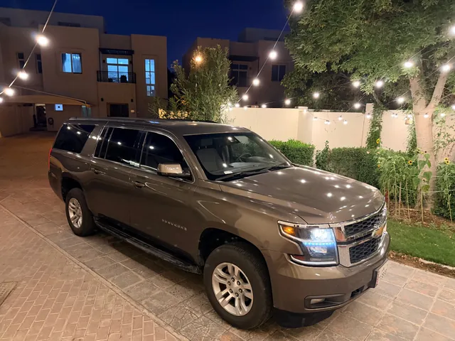 Photo of 2016 Chevrolet Suburban LS