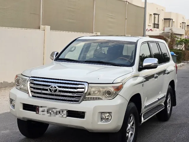 Photo of 2012 Toyota Land Cruiser VXR