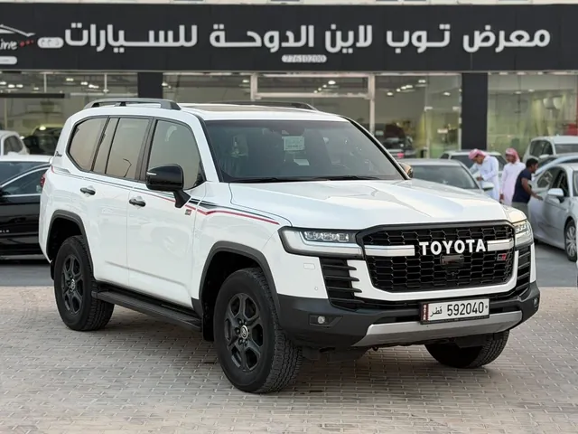 صورة 2022 تويوتا لاند كروزر جي آر سبورت