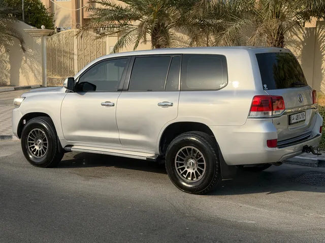 Photo of 2008 Toyota Land Cruiser GX