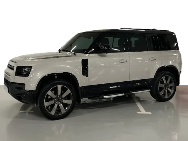Photo of 2026 Land Rover Defender 110 HSE