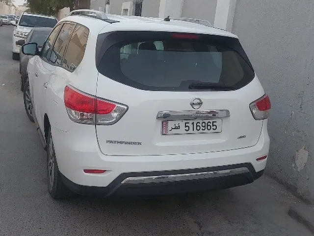 صورة 2013 نيسان باثفايندر SL