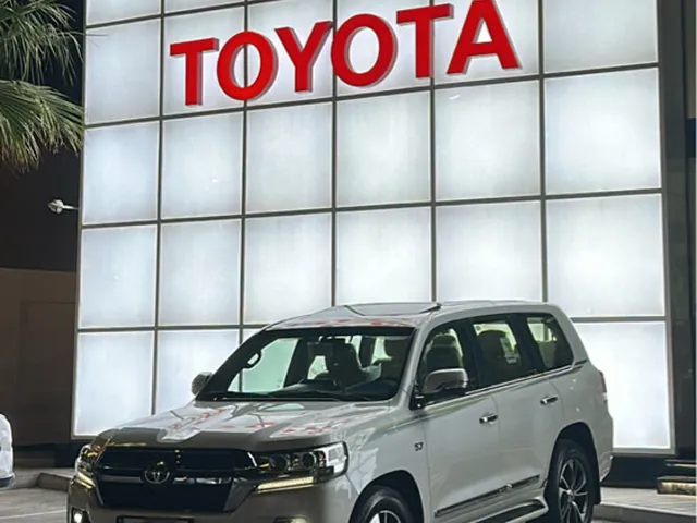 Photo of 2018 Toyota Land Cruiser VXR