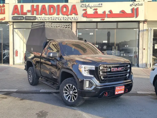 صورة 2021 جي إم سي سييرا 1500 AT4X