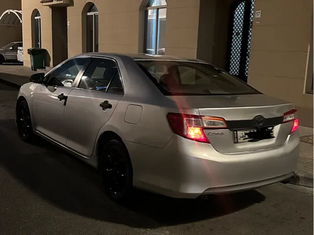 صورة 2014 تويوتا كامري GL