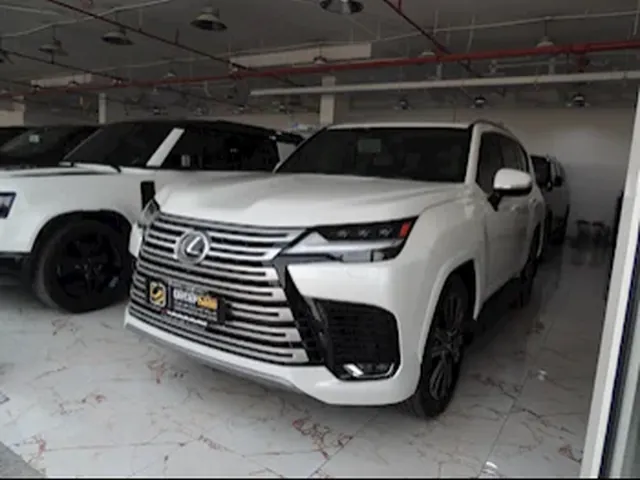 Photo of 2024 Lexus LX 600 Luxury