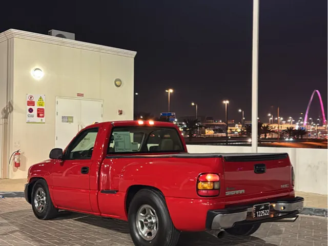 Photo of 2005 GMC Sierra 1500